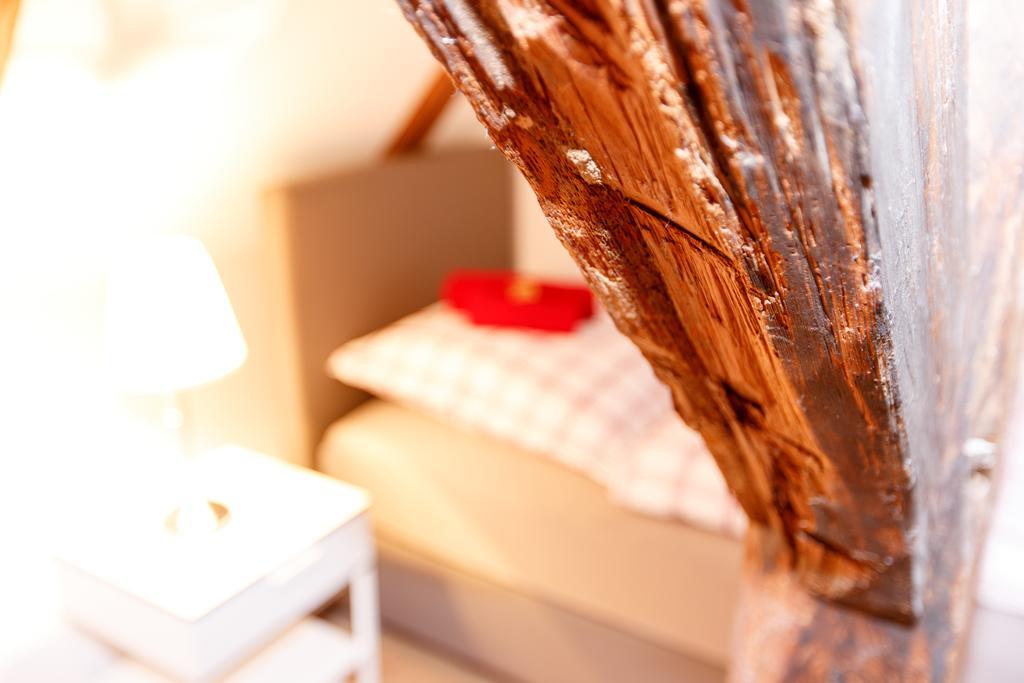 Pension Altes Burghotel Нойштадт-Ґлеве Номер фото